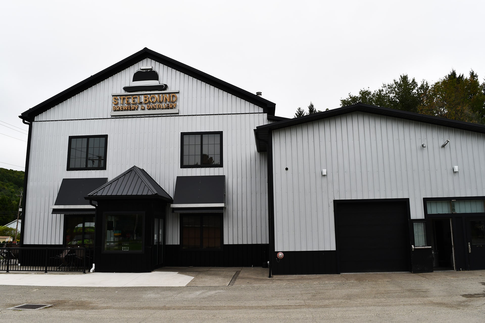 Steelbound Brewery and Distillery - Buffalocal